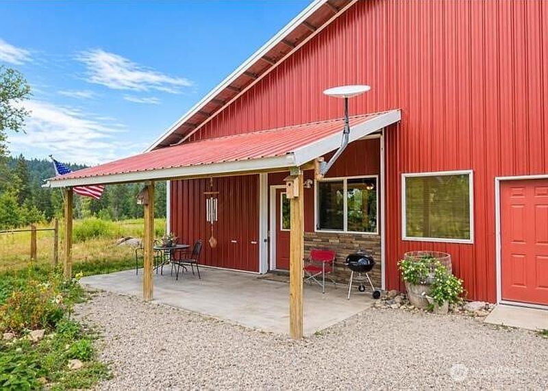 3rd image of 1239 Kewa Meteor Road