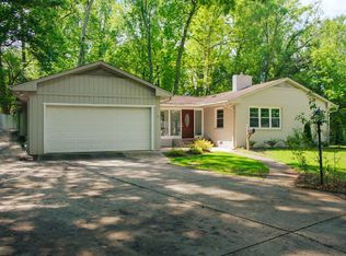 1123 Lynbrook Dr, Charlotte, NC 28211