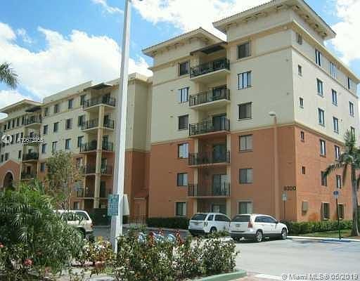 1st image of 9300 Fontainebleau Blvd