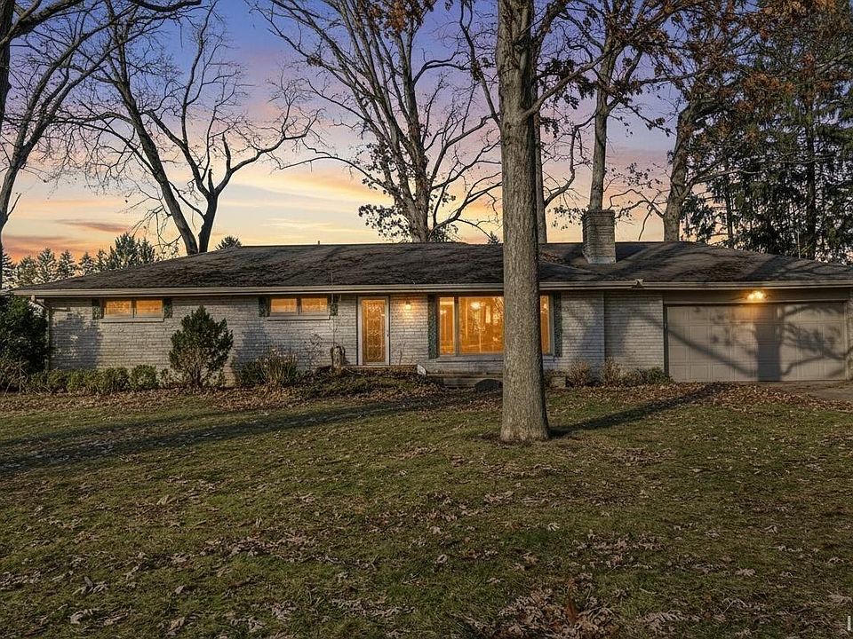 1st image of 28807 Oakwood Pl
