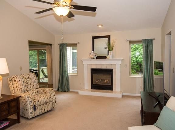 3rd image of 17846 Bay Hill Dr