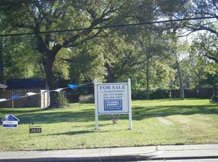 1023 18th St, Nederland, TX 77627