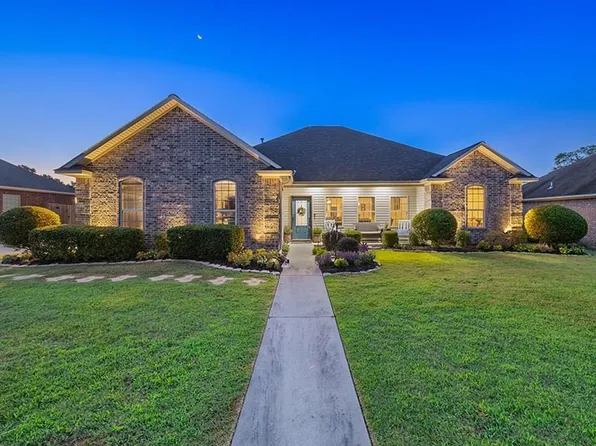 14 Irongate Dr, Texarkana, TX 75503
