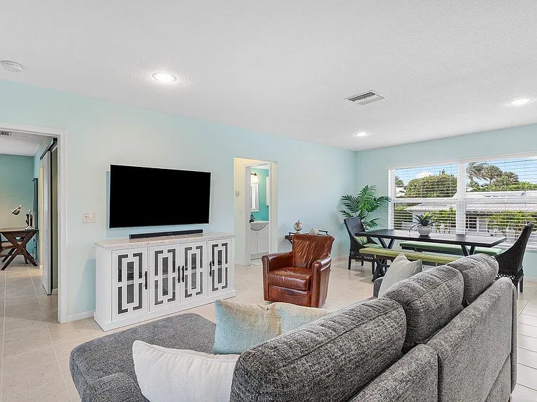 1015 Ingraham Ave #2 — Photo 17