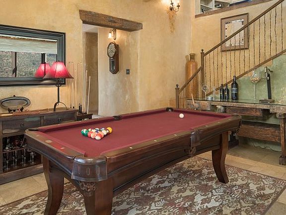 Pool/Bar