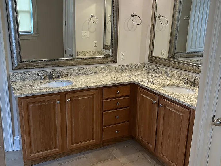 5610 Annunciation St — Photo 18