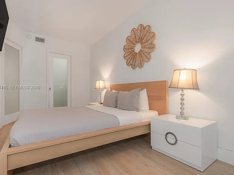 2301 Collins Ave #927 — Photo 14