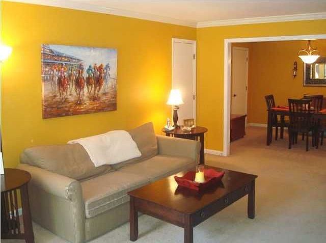 Living Room with Crown Molding
