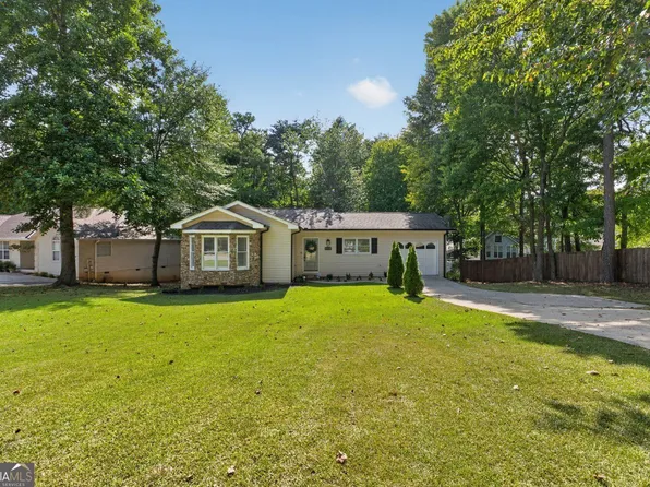 938 Charleston Ct, Gainesville, GA 30501
