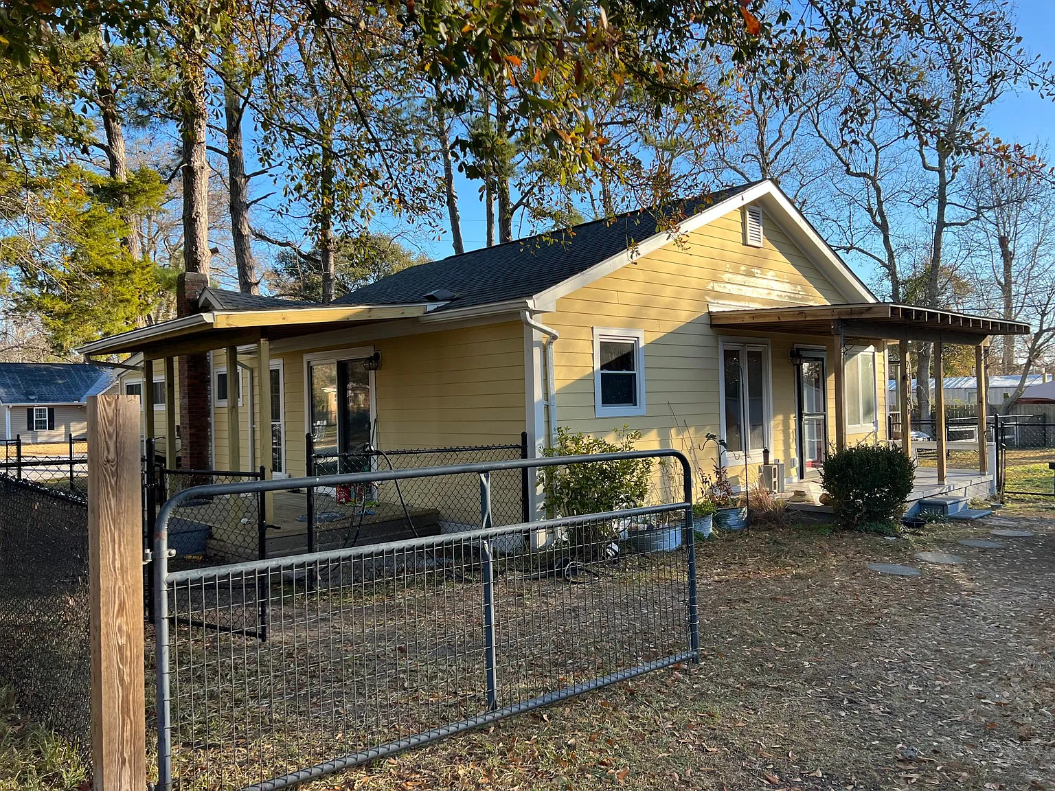 2 bed, 1200 sqft, $1,550 — Photo 1