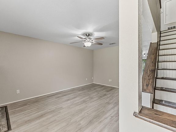 3rd image of 2521 Crosstimbers St APT F6