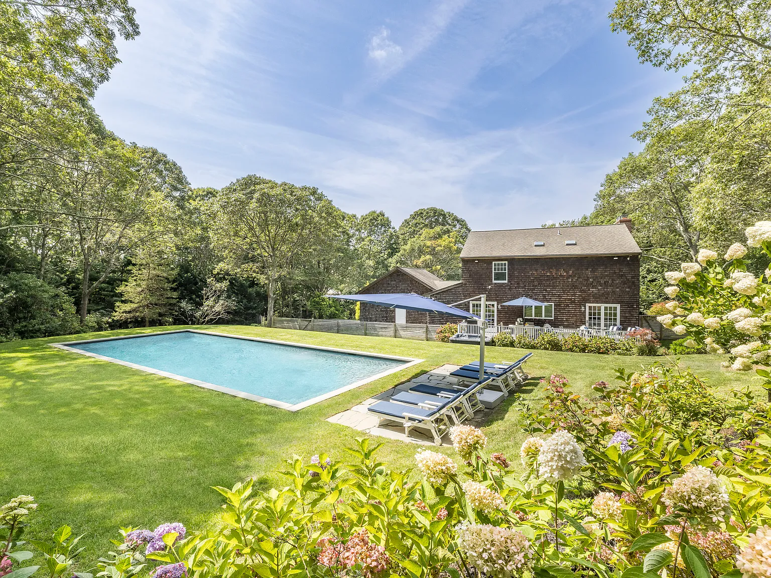 Sag Harbor Village Acre | Pool, Spa, Walk to Town — Photo 2