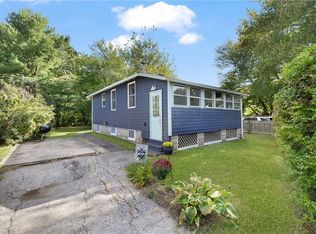 86 Oakside St, Warwick, RI 02889