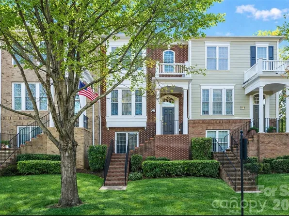 925 Lyndley Dr, Fort Mill, SC 29708