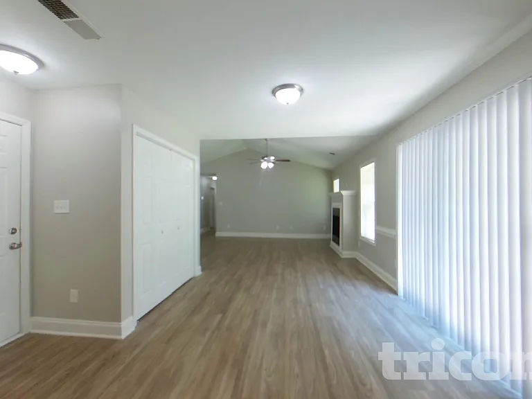1115 Landen Chase Dr — Photo 6