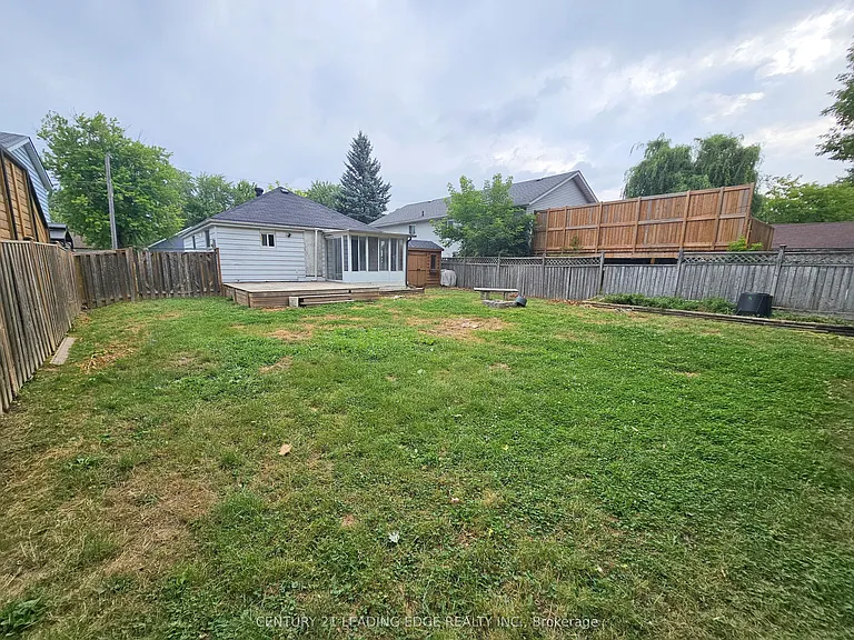261 Parkway Ave — Photo 11