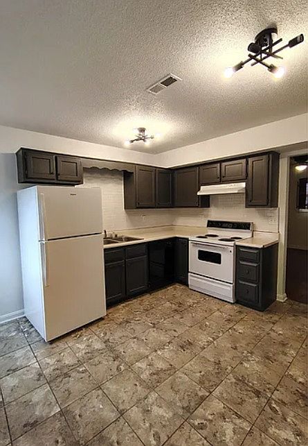 1st image of 704 S 2nd St #1