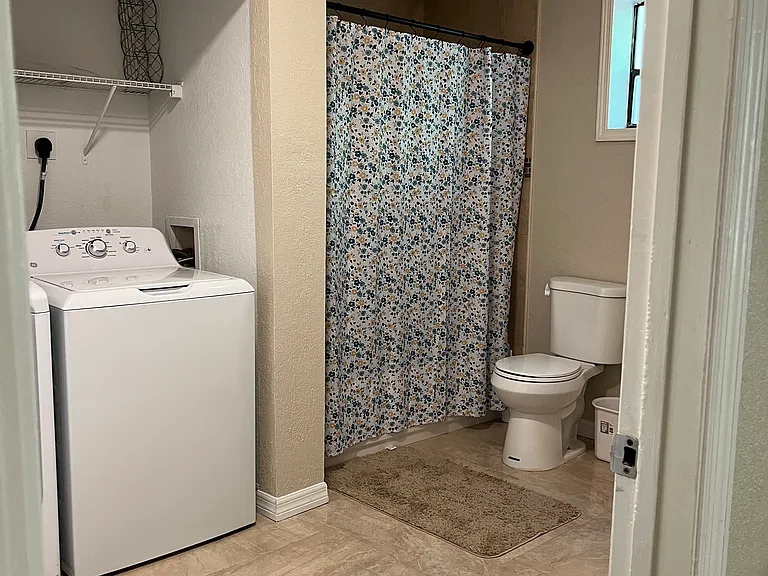 1003 Pennsylvania Ave #1 — Photo 28