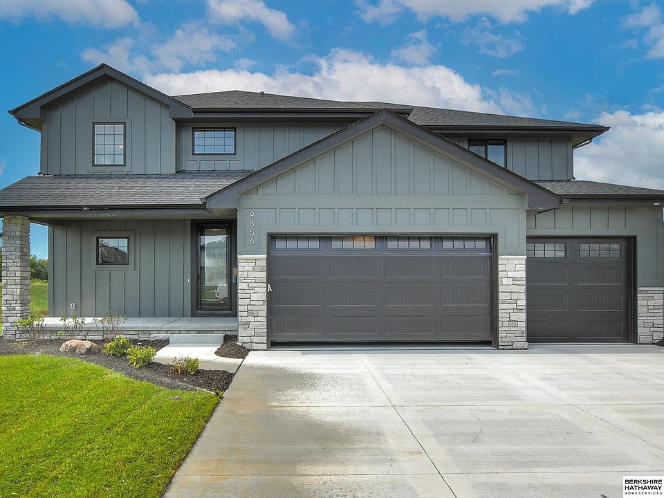 1st image of 9856 S 97 Avenue Cir