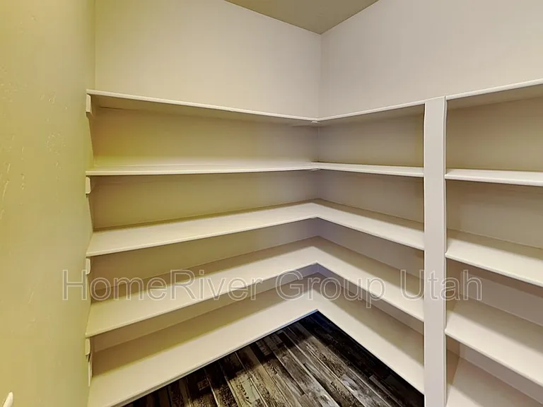 130 W Canley Vale Ln — Photo 16