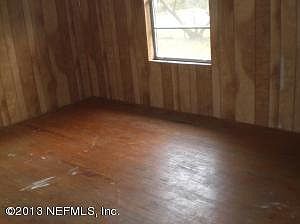 5th image of 152 Acme St