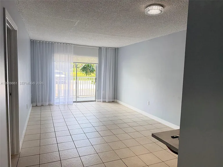 16465 NE 22nd Ave #105 — Photo 4