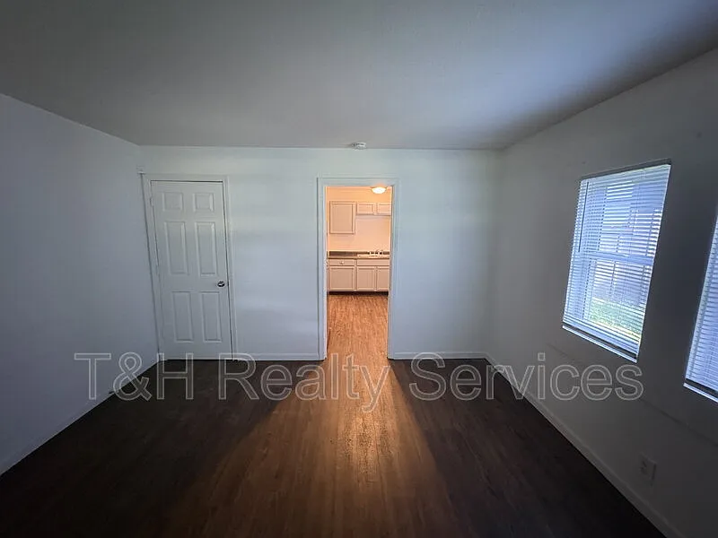1 bed, 1.0 bath, 630 sqft, $850 — Photo 4