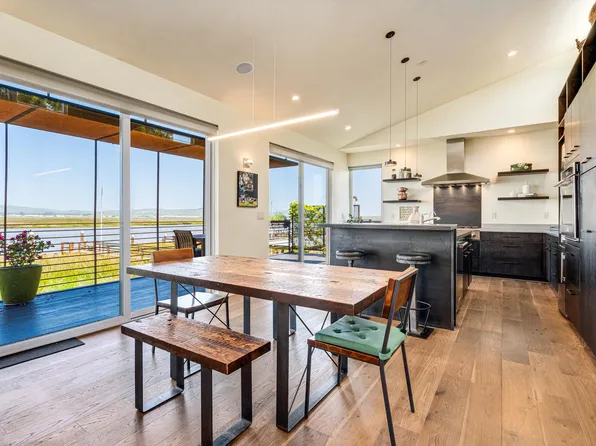 1364 Milton Rd, Napa, CA 94559