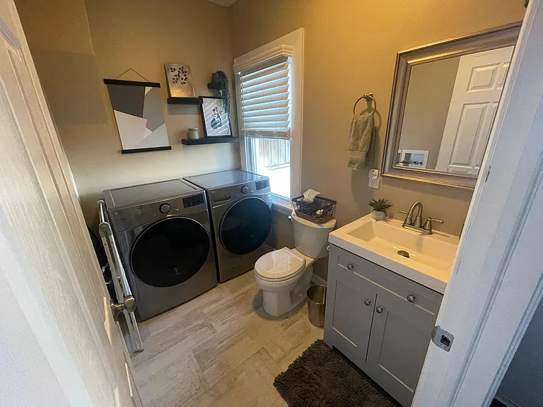211 Herman Ave — Photo 17