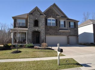 1155 Scarlet Oak Dr, Tipp City, OH 45371