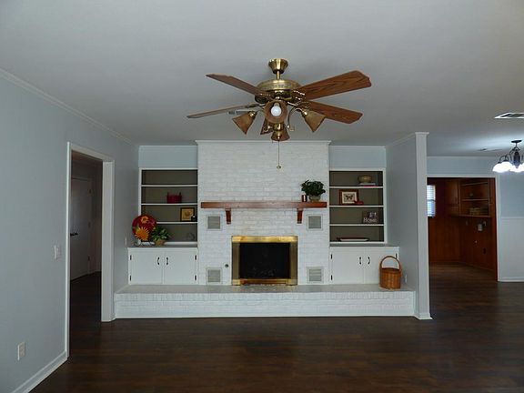 5th image of 2728 Sullivan Dr