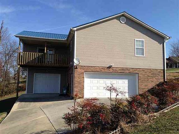 3rd image of 2285 Belmont Dr