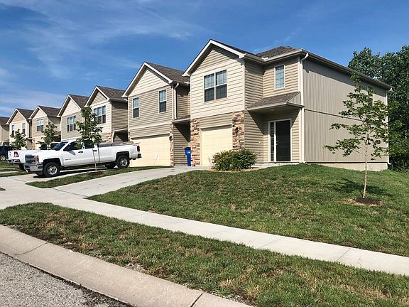 2nd image of 1425 NE Mary Ct