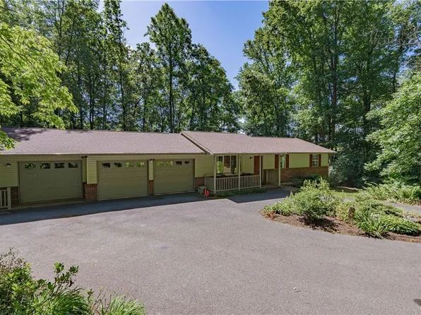 9606 Ponderosa Ct, Kempton, PA 19529