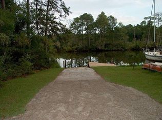 8936 Bay Point Dr, Elberta, AL 36530