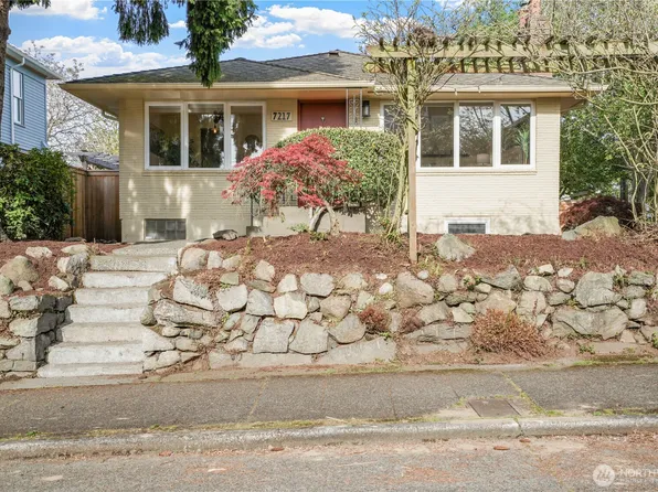 7217 28th Avenue NW, Seattle, WA 98117