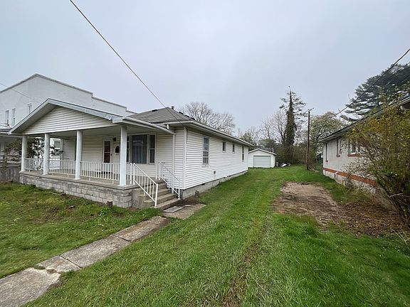 5th image of 224 Summerlee Ave