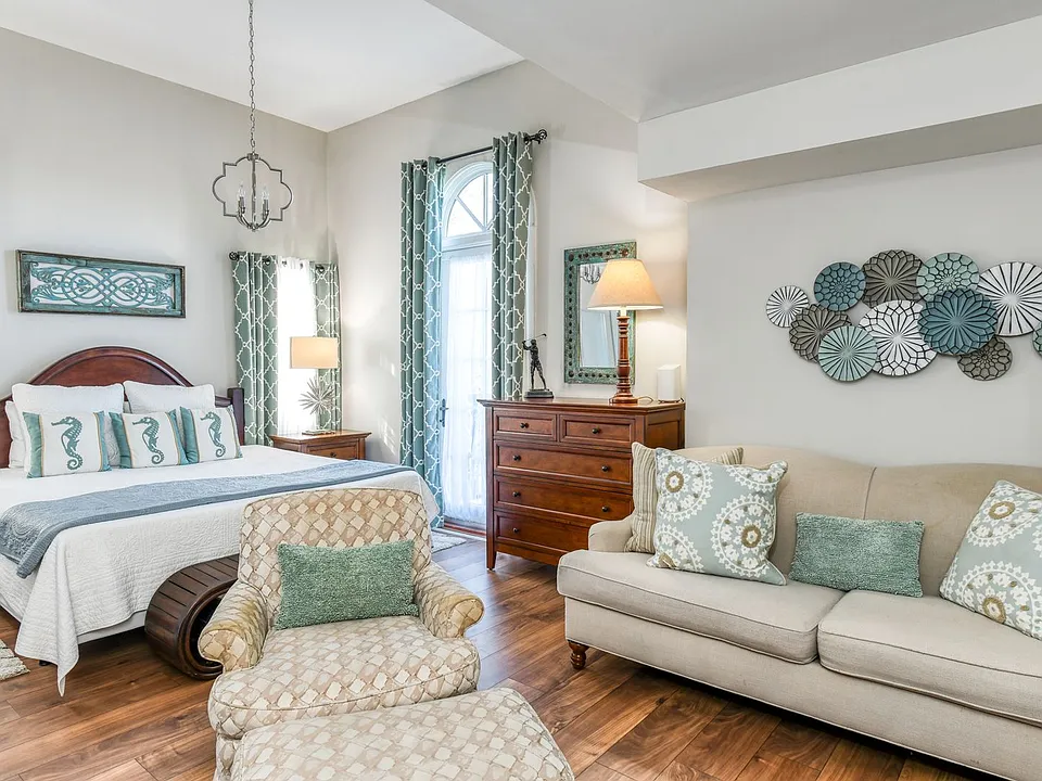 955 Registry Blvd #317