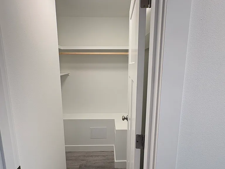 2345 Minor Ave E #3 — Photo 13