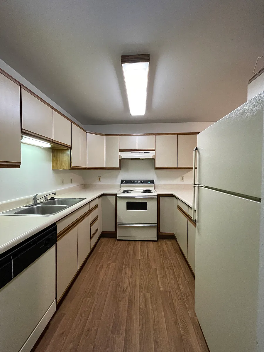 Building Photo - 713 Clinton St #206