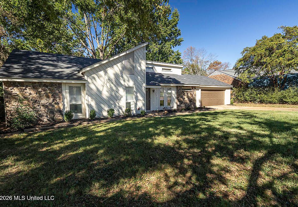 1st image of 5629 Ridgetop Dr