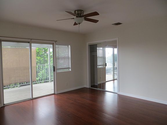 5th image of 147 Mariposa Ave #F