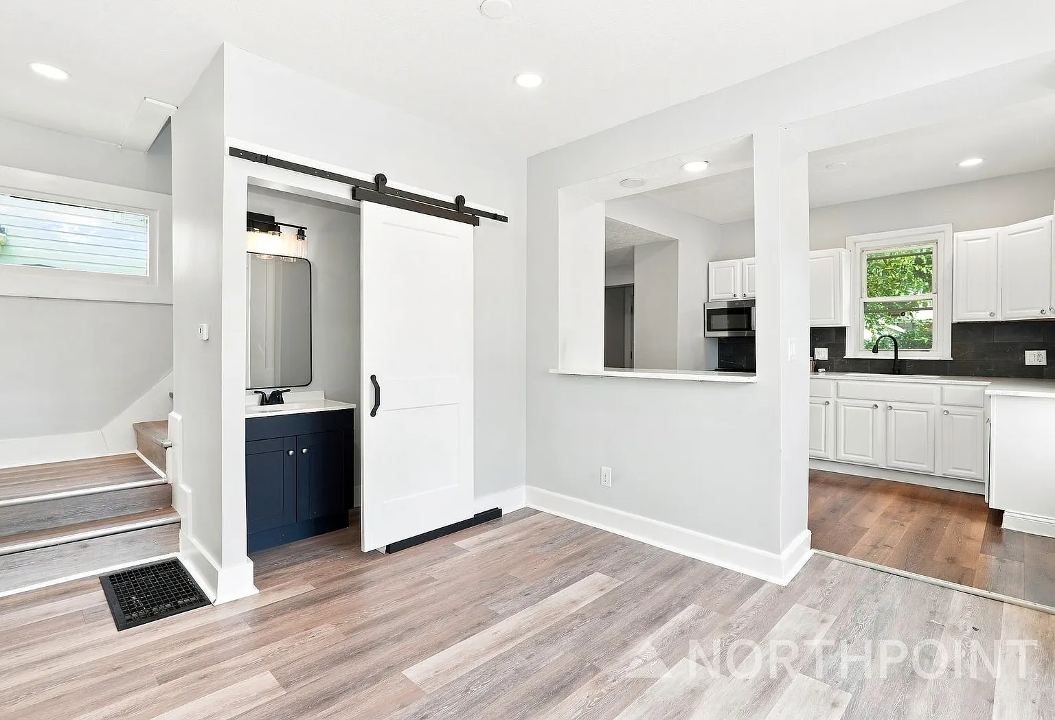 Beautifully renovated three bedroom home — Photo 1