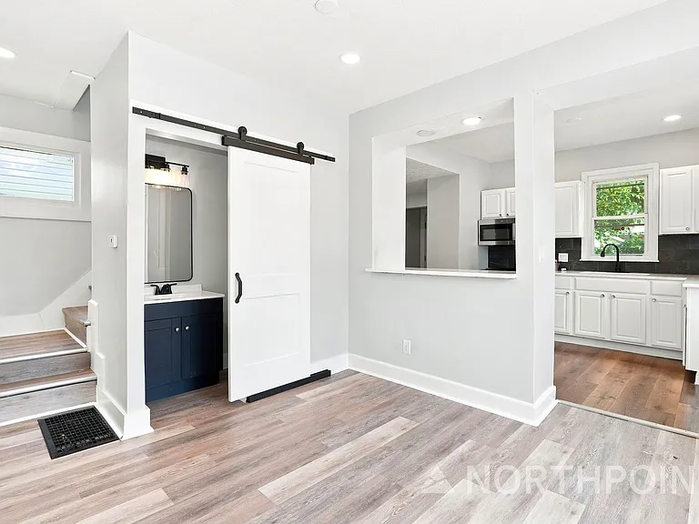 578 Stewart Ave — Photo 4