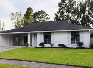 10026 Hawthorne Dr, Baton Rouge, LA 70809