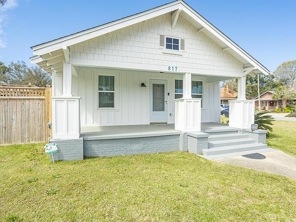 3rd image of 817 N 15th Ave