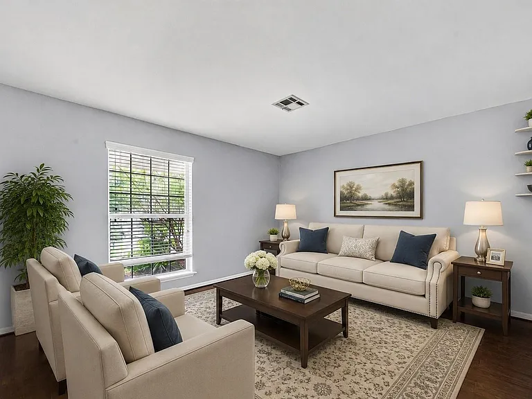 811 Thicket Ln — Photo 6