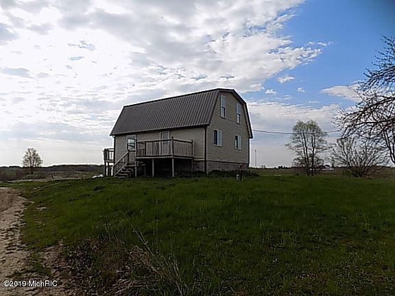2nd image of 18420 50th Ave