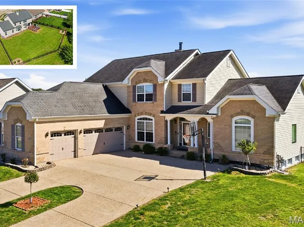 3458 Chippewa Dr, Shiloh, IL 62221