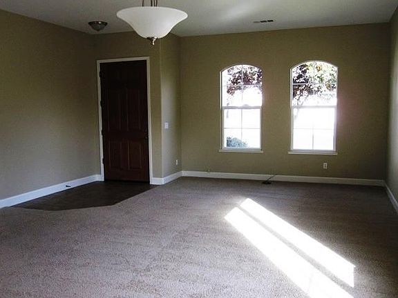 5th image of 204 Perino Ct
